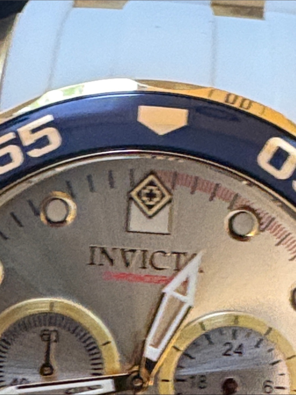 Last sale price Rare Invicta Pro Diver SCUBA
Men's Watch - 48mm, Gold, White - Picture 6 of 16
